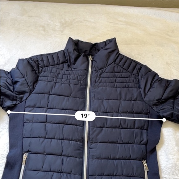 Ci Sono Faux Fur Lined Navy Puffer Jacket Women’s Size M Winter Wardrobe - Picture 6 of 13